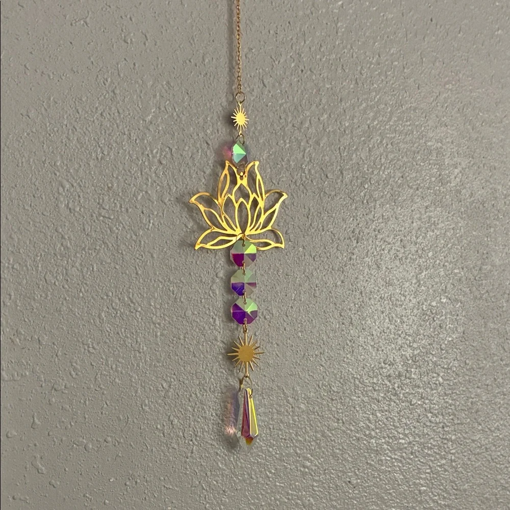 Lotus Crystal Sun Catcher Hanging Decorations - Gold & Iridescent - Picture 1 of 11